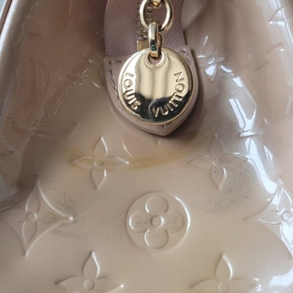 LOUIS VUITTON Monogram Vernis Brea Bag - Picture 7 of 11